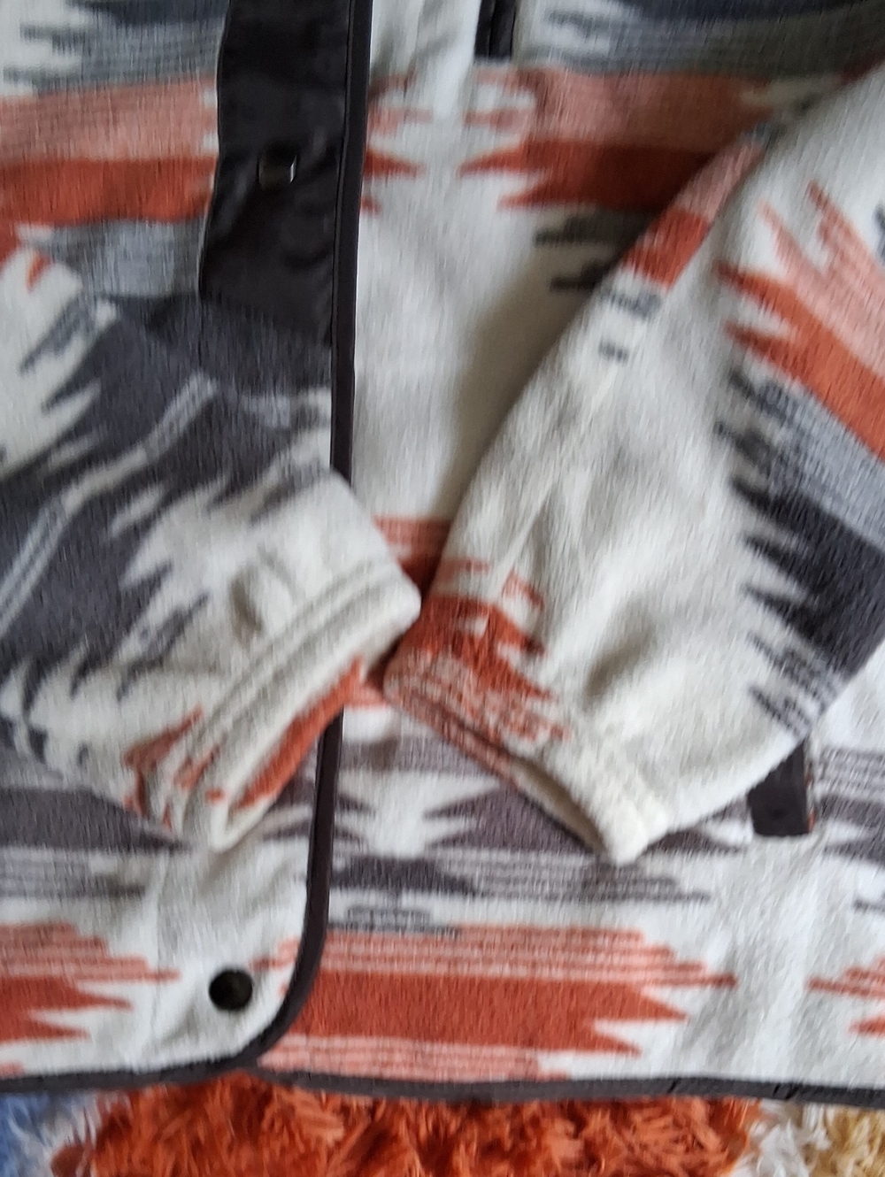 Cream Aztec-Pattern Snap Front Fleece Jacket, Medium - Picture 9 of 10